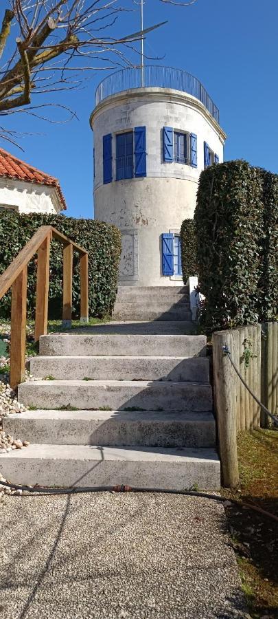 Semaphore Plat - Maisonnette -Residence - Piscine 莱萨布勒-多洛讷 外观 照片